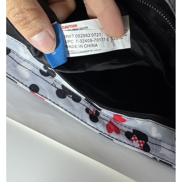 Disney Mickey & Minnie Zip Top Iconic Print Heart Travel Tote Bag - Picture 11 of 14